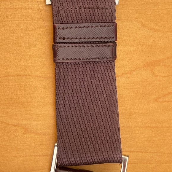 P - 48 Prada Burgundy Nyon Crossbody messenger bag - Picture 11 of 13